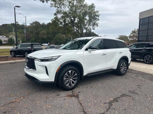 2025 INFINITI QX60 Pure