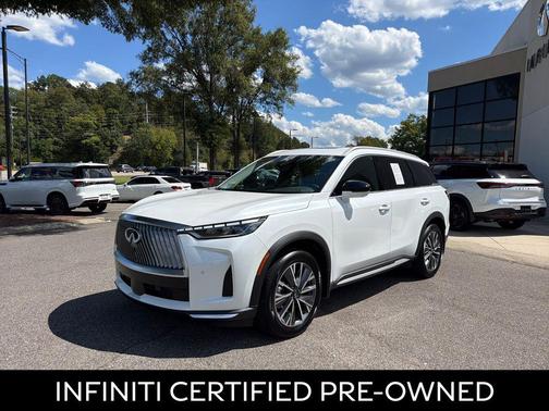 Radiant White 2026 INFINITI QX60 LUXE FWD