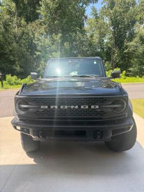 Shadow Black 2023 Ford Bronco Badlands