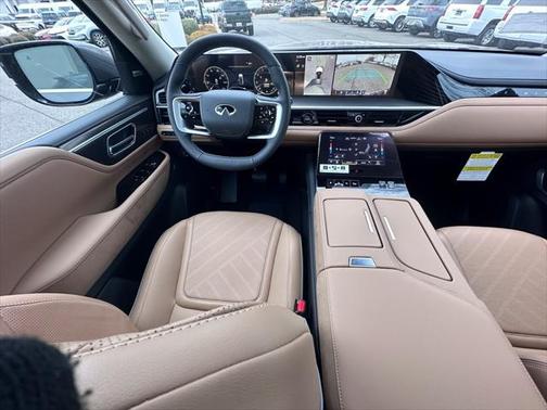 2025 INFINITI QX80 Luxe