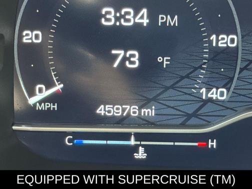 White Frost Tricoat 2023 GMC Yukon XL Denali