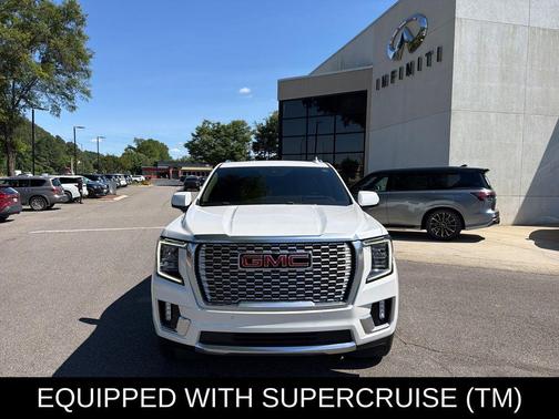 White Frost Tricoat 2023 GMC Yukon XL Denali