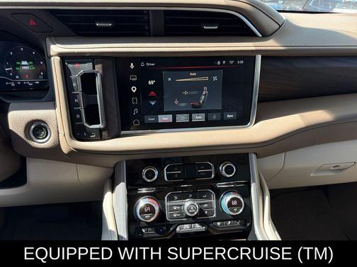 White Frost Tricoat 2023 GMC Yukon XL Denali