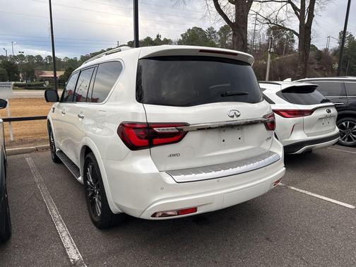 2024 INFINITI QX80 SENSORY AWD