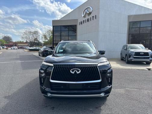 2025 INFINITI QX80 PURE