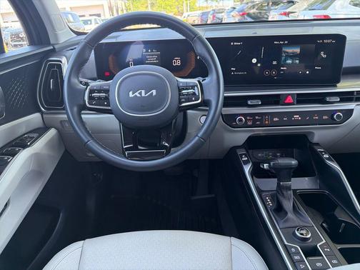Wolf Gray 2025 Kia Sorento S