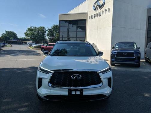 2022 INFINITI QX60 Luxe