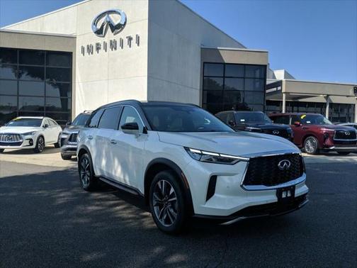 2022 INFINITI QX60 Luxe