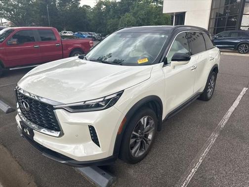 2022 INFINITI QX60 Luxe