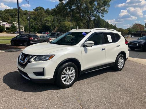 2017 Nissan Rogue SV