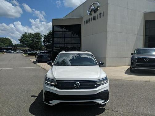 2023 Volkswagen Tiguan 2.0T SE R-Line Black