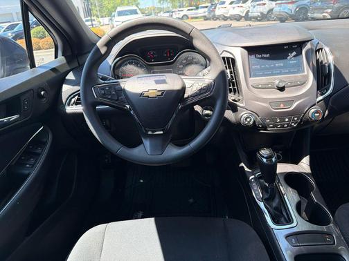 Graphite Metallic 2017 Chevrolet Cruze LT