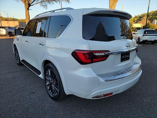 2022 INFINITI QX80 SENSORY