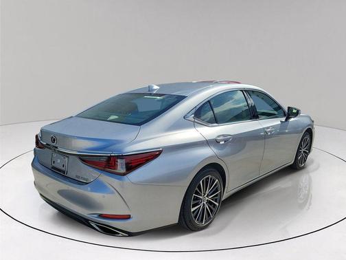 Iridium 2023 Lexus ES 350 Base
