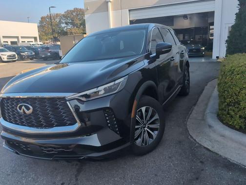 2023 INFINITI QX60 Pure