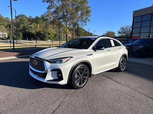 2023 INFINITI QX55 LUXE