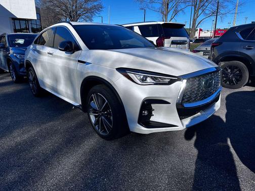 2024 INFINITI QX55 LUXE