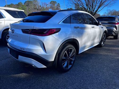 2024 INFINITI QX55 LUXE