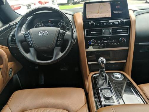 2024 INFINITI QX80 SENSORY AWD