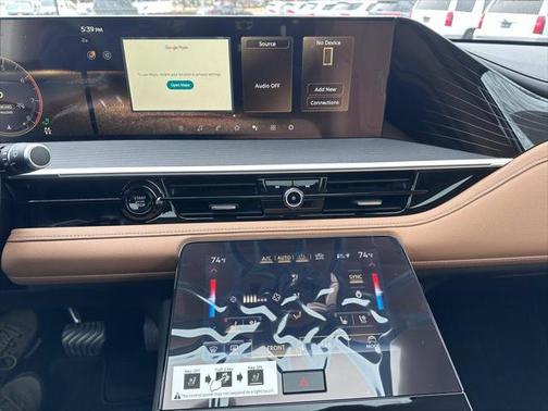 2025 INFINITI QX80 SENSORY AWD