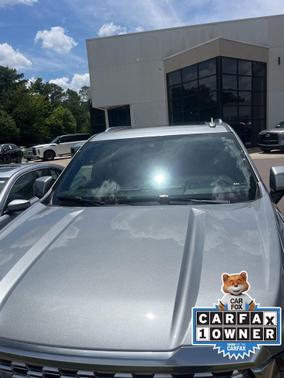 Sterling Metallic 2024 GMC Yukon Denali