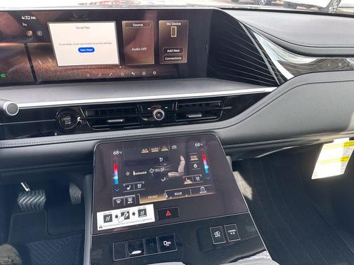 2025 INFINITI QX80 Luxe