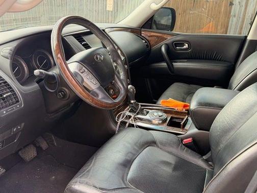 2016 INFINITI QX80 Base