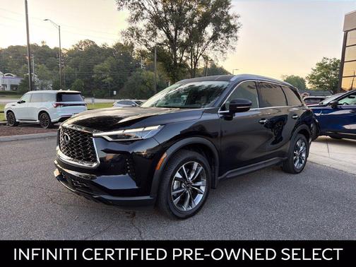 Mineral Black 2024 INFINITI QX60 Luxe