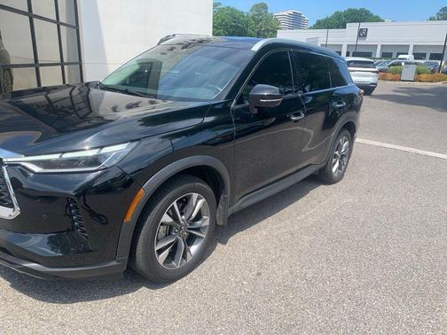 Mineral Black 2023 INFINITI QX60 Luxe