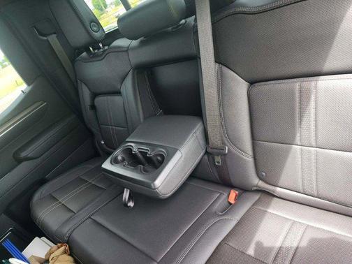 Black 2024 Chevrolet Silverado 1500 High Country