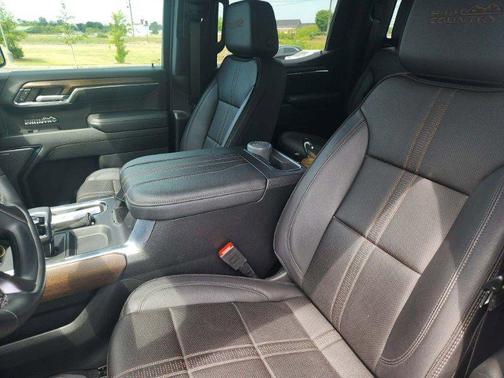 Black 2024 Chevrolet Silverado 1500 High Country