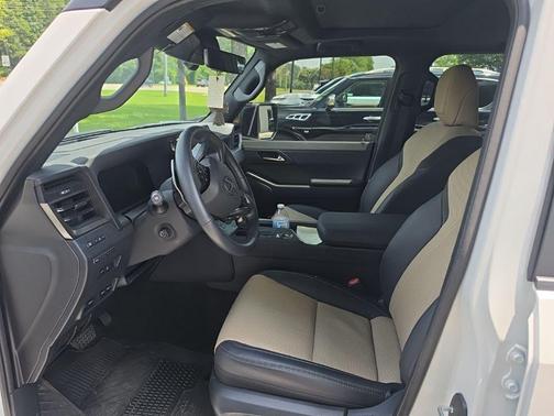 White Pearl 2025 Lexus GX 550 Overtrail