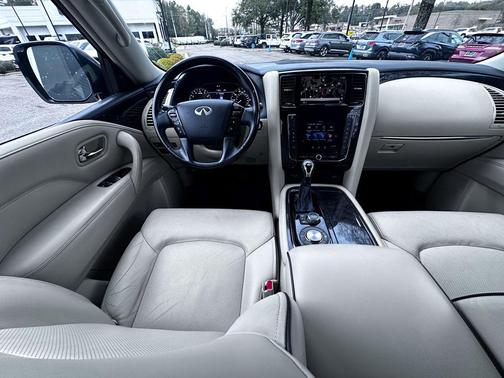 2021 INFINITI QX80 Luxe