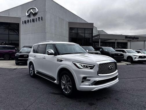 2021 INFINITI QX80 Luxe
