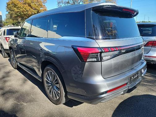 2025 INFINITI QX80 SENSORY AWD