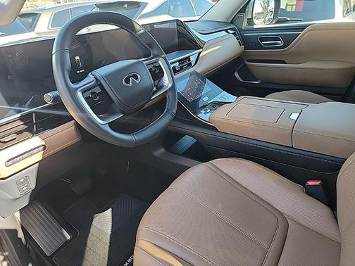 2025 INFINITI QX80 SENSORY AWD