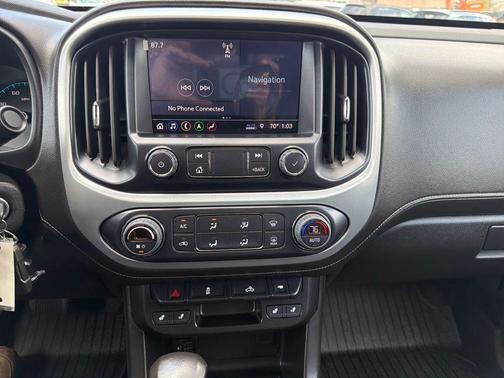 Desert Sand Metallic 2022 GMC Canyon Elevation