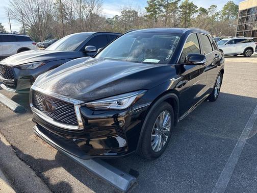 2023 INFINITI QX50 LUXE