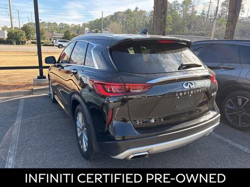 2023 INFINITI QX50 LUXE