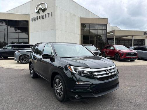 Dark Green 2017 Honda Pilot EX-L