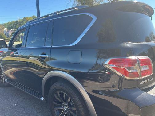2017 Nissan Armada Platinum
