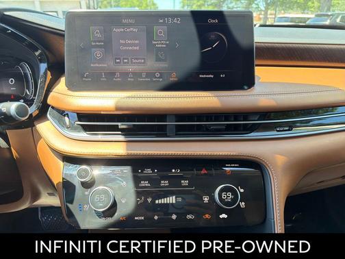 Majestic White 2025 INFINITI QX60 SENSORY