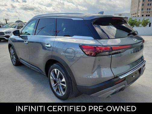 2022 INFINITI QX60 Luxe