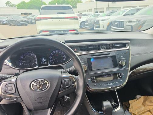 Blizzard Pearl 2014 Toyota Avalon XLE Touring