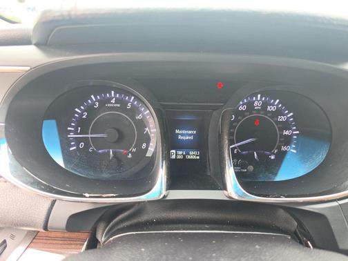 Blizzard Pearl 2014 Toyota Avalon XLE Touring