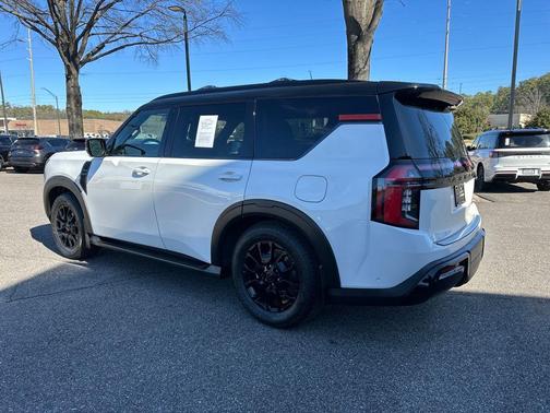 2025 Nissan Armada PRO-4X 4WD