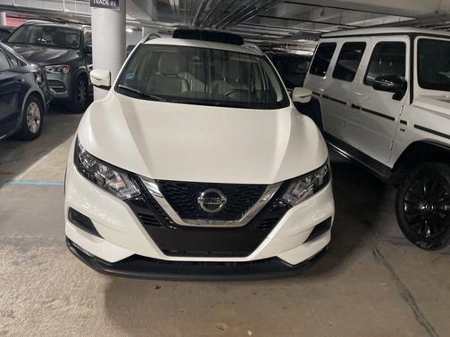 2021 Nissan Rogue Sport SV