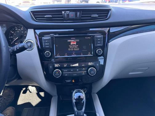 2021 Nissan Rogue Sport SV