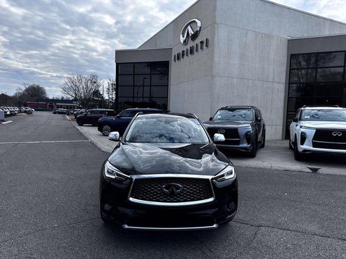 2023 INFINITI QX50 LUXE