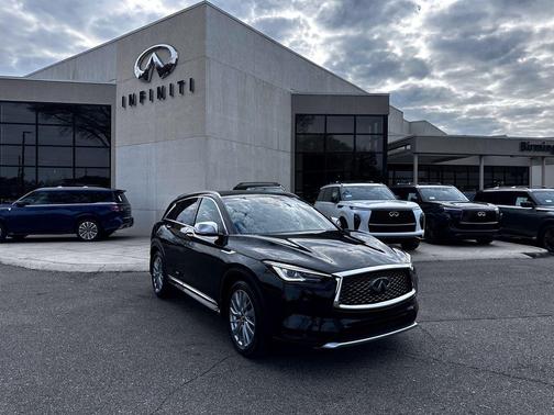 2023 INFINITI QX50 LUXE